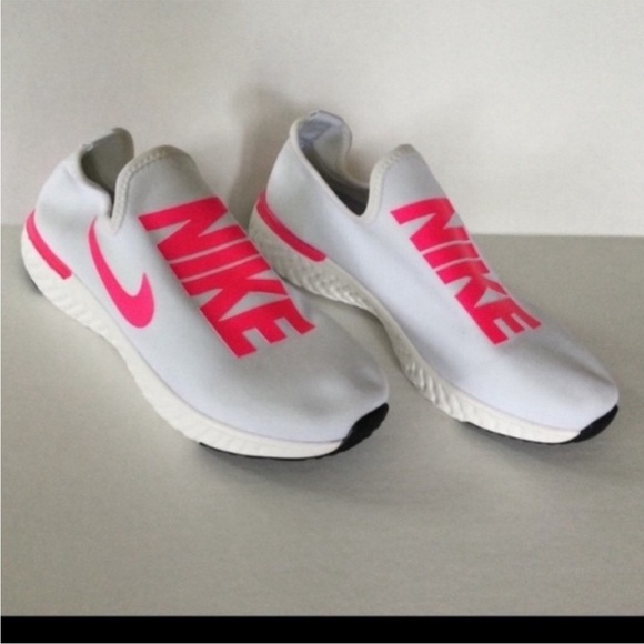 Nike Shoes - Nike Slip-on Sneakers 8.5